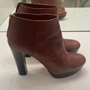MICHAEL KORS Brown platform ankle boots size 9.5